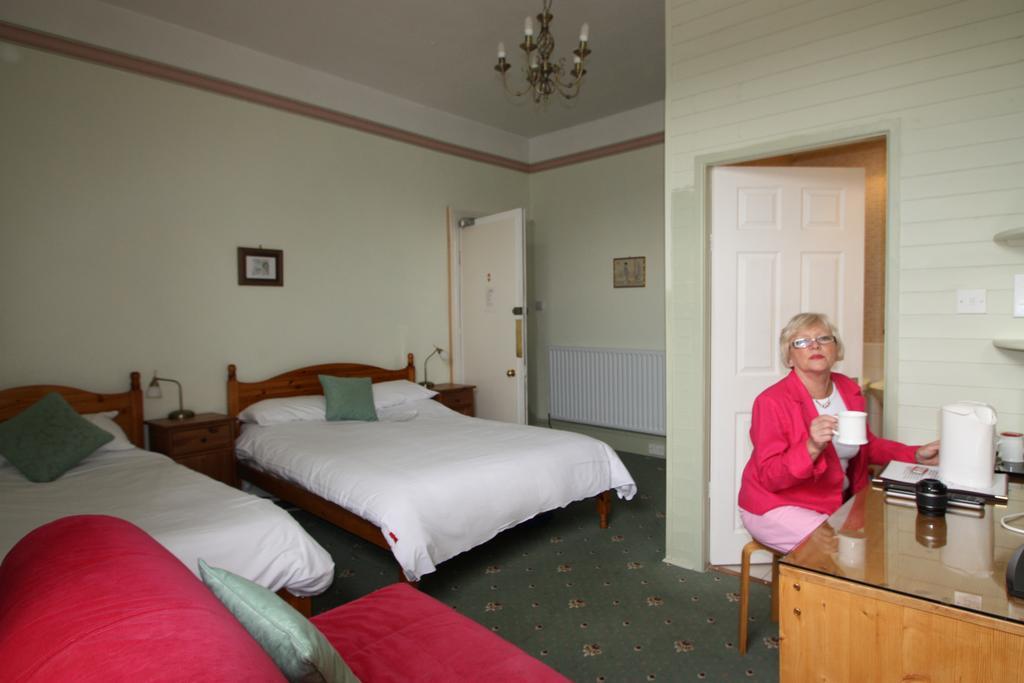 Somerset House B&B Grange-over-Sands Exteriör bild